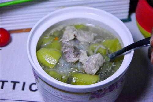 吃瓜粉丝汤,网红美食背后的故事与魅力