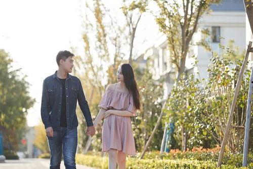 全员吃瓜吃到撑