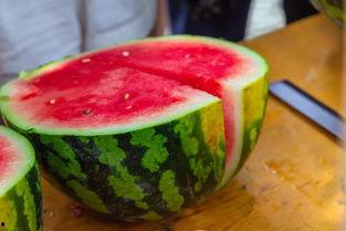 昆明高校吃瓜视频,揭秘校园生活趣味瞬间