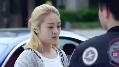 帅小伙大妈吃瓜